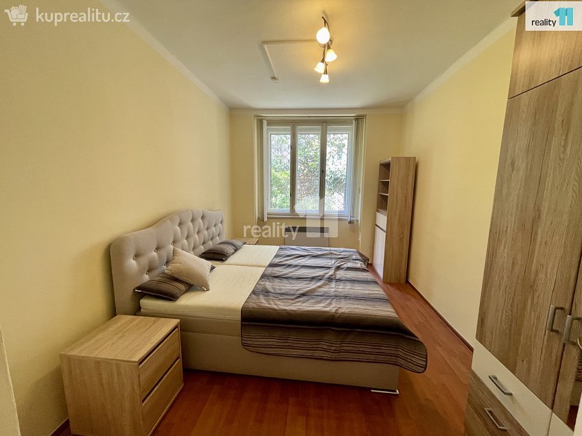 Prodej bytu 2+kk 37 m^2 Zoubkova, Praha 5 