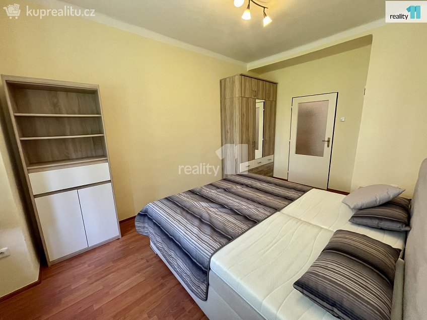 Prodej bytu 2+kk 37 m^2 Zoubkova, Praha 5 