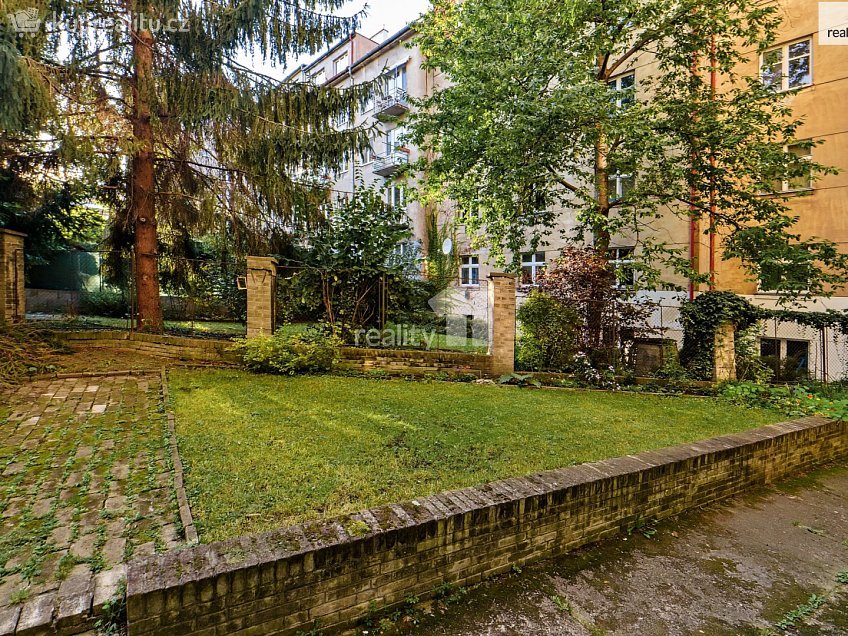 Prodej bytu 2+kk 37 m^2 Zoubkova, Praha 5 