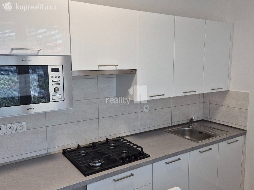 Pronájem bytu 2+1 55 m^2 Severní I, Praha 4 