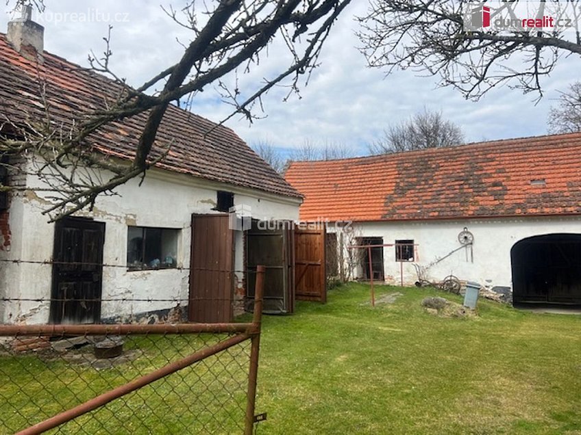 Prodej  usedlosti 1618 m^2 Hartmanice, Hartmanice 