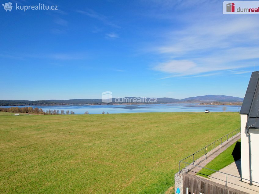 Prodej bytu 1+kk 47 m^2 Frymburk, Frymburk 