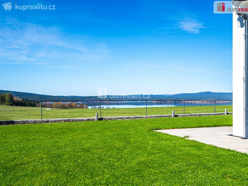 Prodej bytu 1+kk 47 m^2 Frymburk, Frymburk 