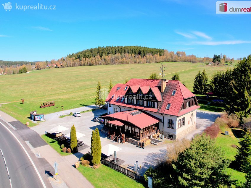 Prodej  ubytovacího zařízení 1320 m^2 Horní Planá, Horní Planá 