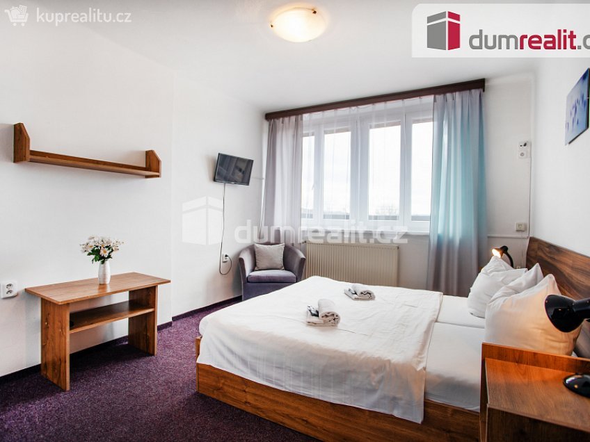 Prodej  ubytovacího zařízení 1320 m^2 Horní Planá, Horní Planá 