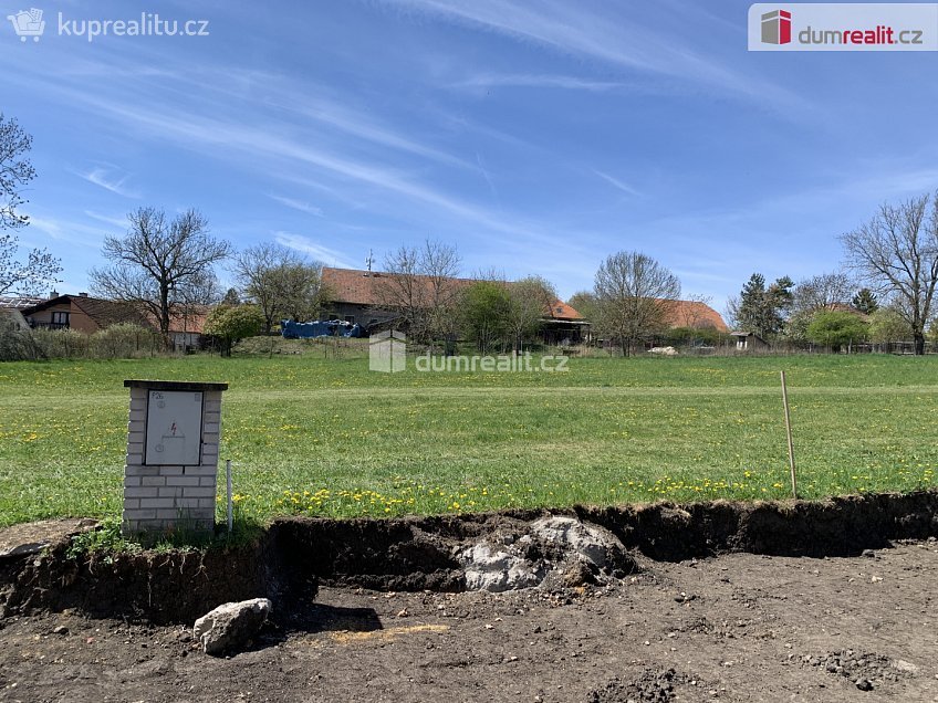 Prodej  stavebního pozemku 1126 m^2 Všeradice, Všeradice 