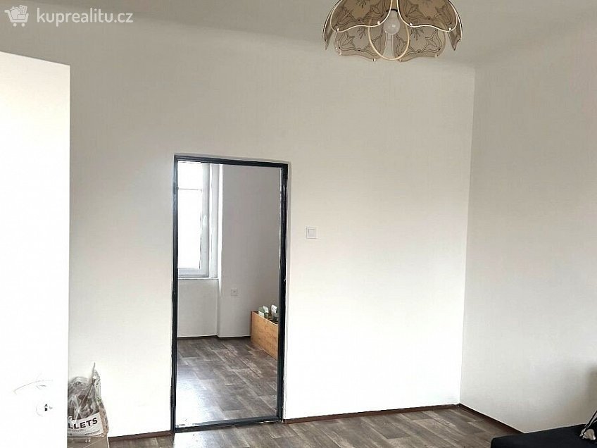 Pronájem bytu 2+1 42 m^2 Cheb 22, Cheb 