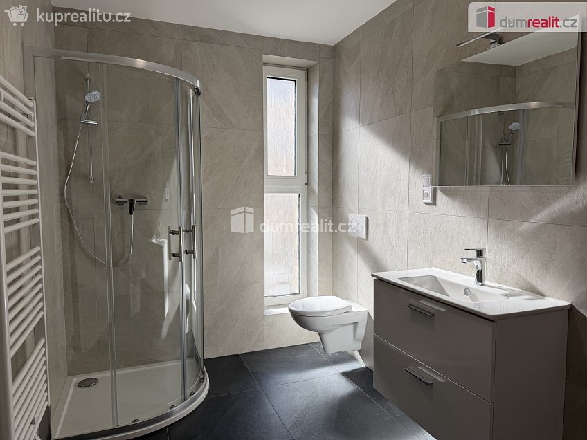 Pronájem bytu 2+kk 48 m^2 Rolavská, Karlovy Vary 