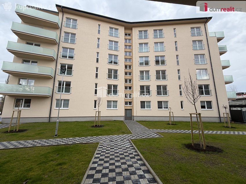 Pronájem bytu 2+kk 48 m^2 Rolavská, Karlovy Vary 