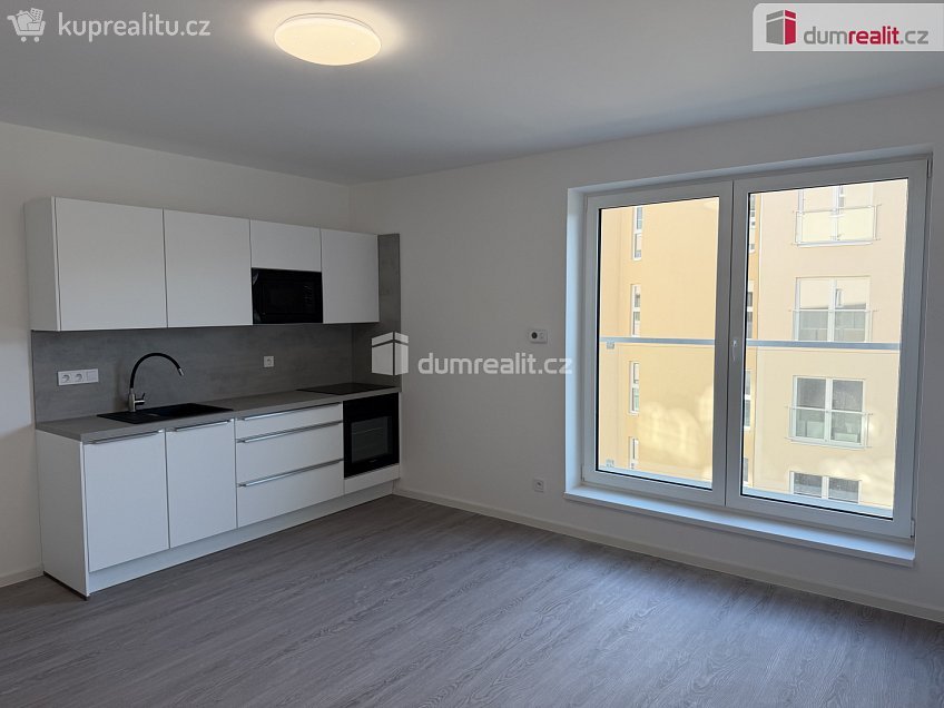 Pronájem bytu 2+kk 48 m^2 Rolavská, Karlovy Vary 