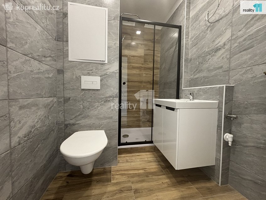 Pronájem bytu 2+kk 36 m^2 Sadová, Nový Bor 