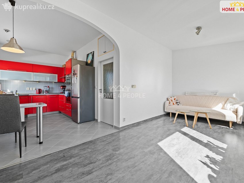 Pronájem bytu 2+kk 45 m^2 Na vinobraní, Praha 10 