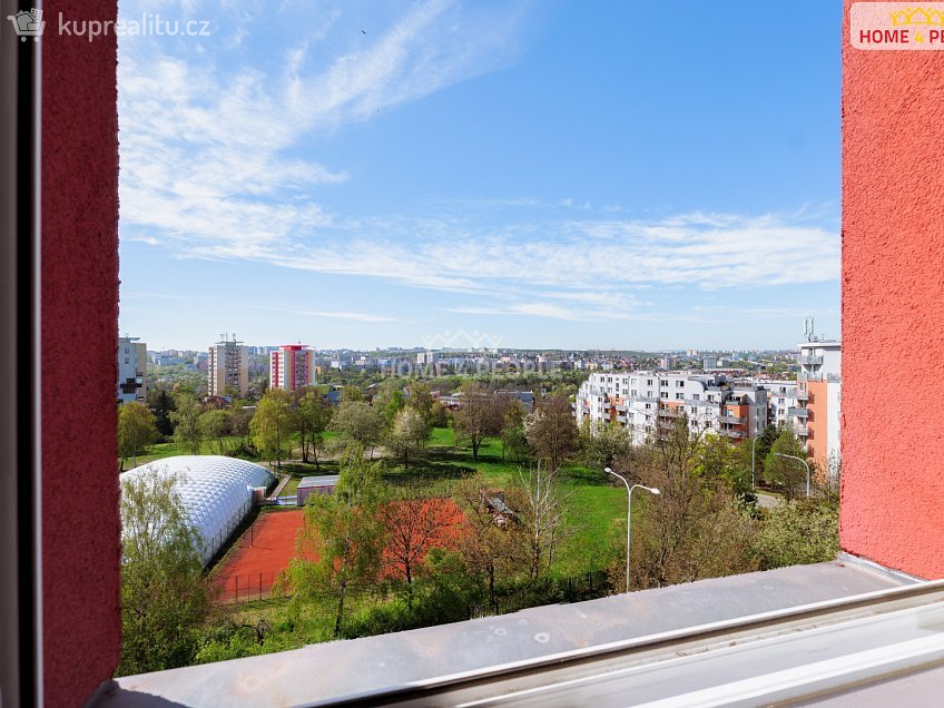 Pronájem bytu 2+kk 45 m^2 Na vinobraní, Praha 10 