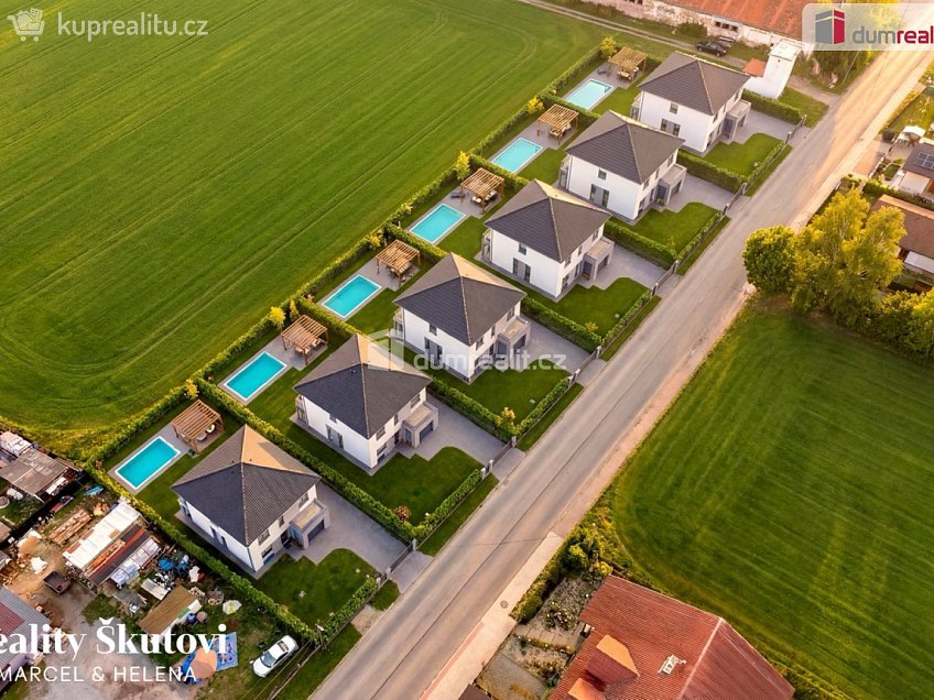 Prodej  stavebního pozemku 600 m^2 Bezděkov, Bezděkov 