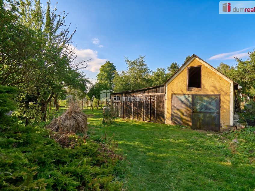 Prodej  rodinného domu 923 m^2 Plesná, Plesná 