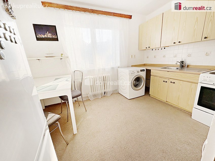 Pronájem bytu 1+1 29 m^2 Josefa Dobrovského, Most 