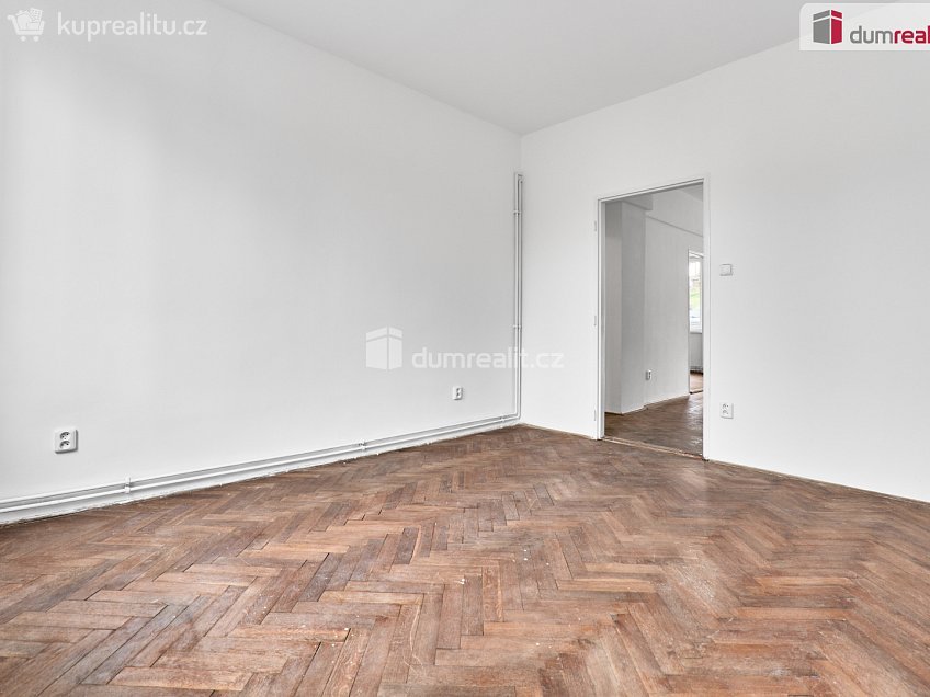 Prodej bytu 4+1 79 m^2 5. května, Plesná 