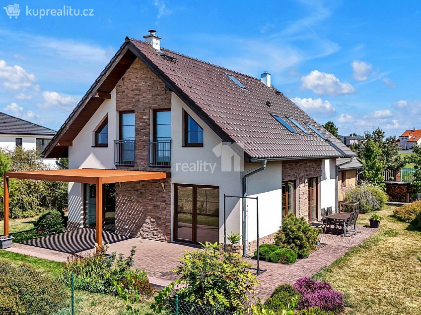 Prodej  rodinného domu 238 m^2 Radějovice, Radějovice 