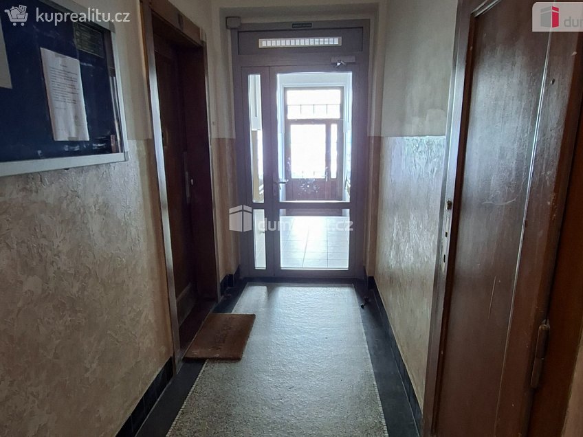 Pronájem bytu 3+kk 71 m^2 Saratovská, Praha 10 