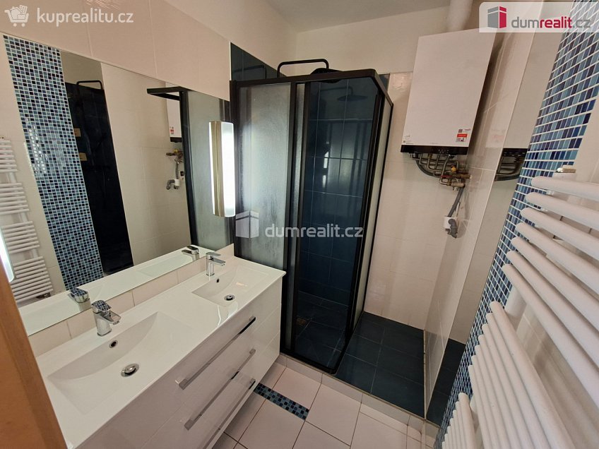 Pronájem bytu 3+kk 71 m^2 Saratovská, Praha 10 