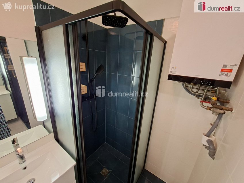 Pronájem bytu 3+kk 71 m^2 Saratovská, Praha 10 