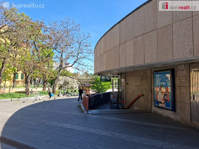 Pronájem bytu 3+kk 71 m^2 Saratovská, Praha 10 