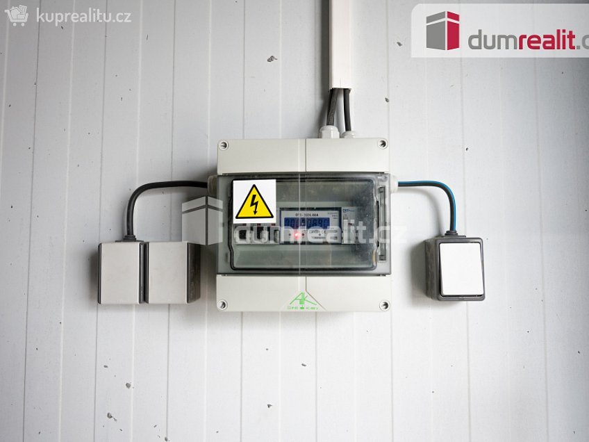 Pronájem  skladu 49 m^2 Stavební, Poděbrady 
