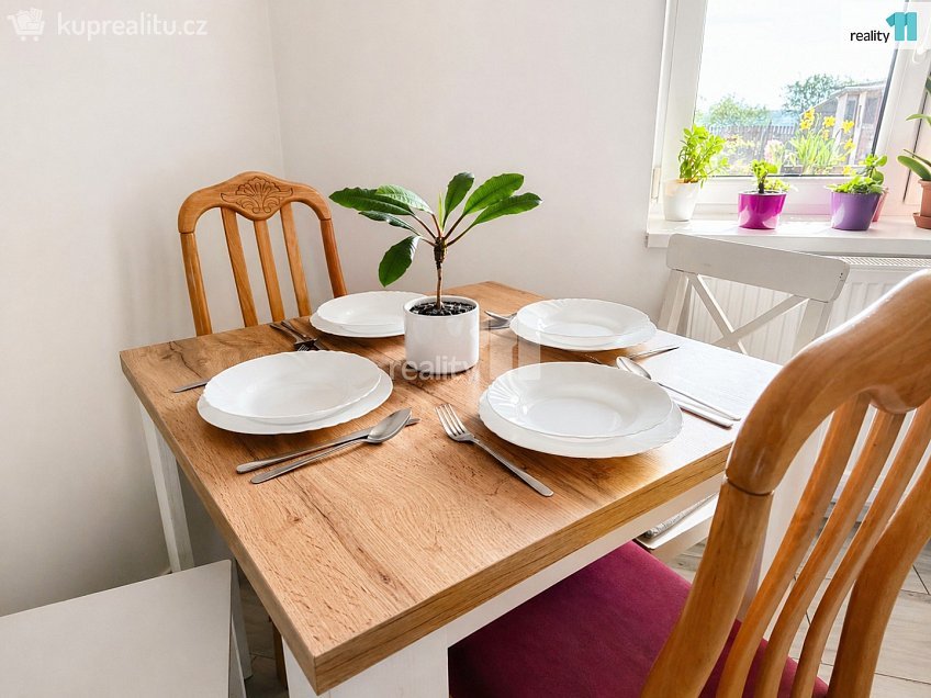 Prodej  rodinného domu 206 m^2 Křičeň, Křičeň 