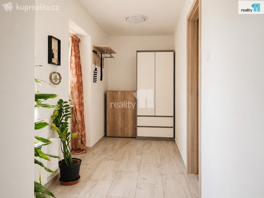 Prodej  rodinného domu 206 m^2 Křičeň, Křičeň 