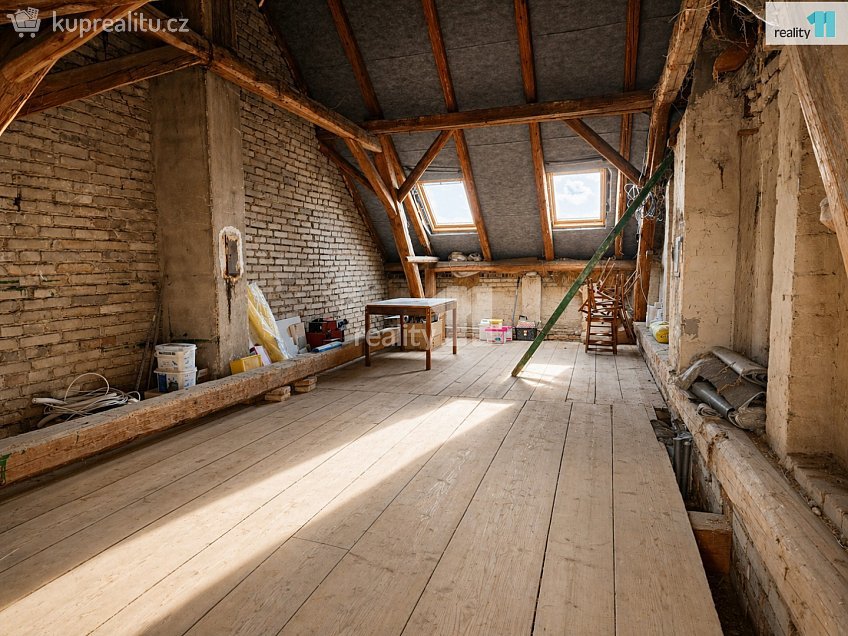 Prodej  rodinného domu 206 m^2 Křičeň, Křičeň 