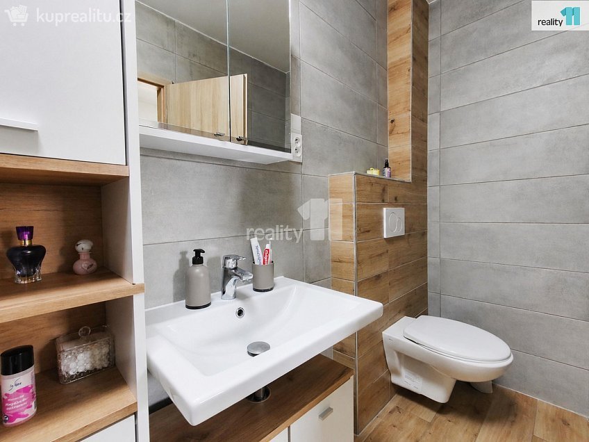 Prodej  rodinného domu 206 m^2 Křičeň, Křičeň 