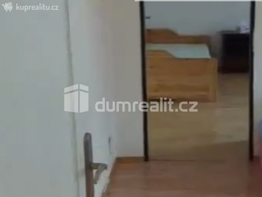 Pronájem bytu 2+1 60 m^2 Pilská, Praha 14 