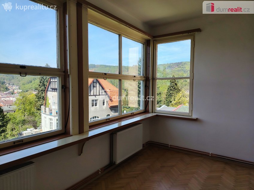 Pronájem bytu 3+1 106 m^2 Purkyňova, Děčín 