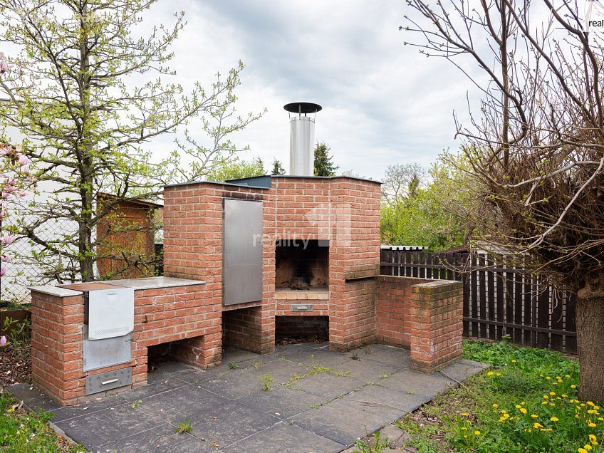 Prodej  rodinného domu 432 m^2 K Hájku, Praha-Královice 