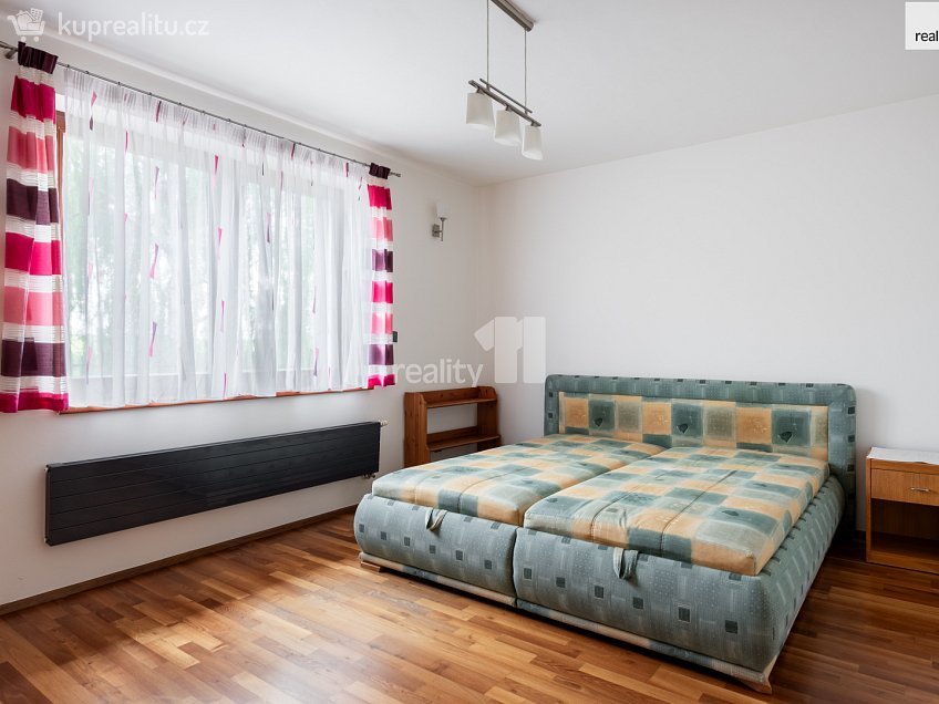 Prodej  rodinného domu 432 m^2 K Hájku, Praha-Královice 