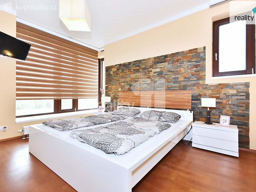 Prodej bytu 4+kk 93 m^2 Nademlejnská, Praha 9 