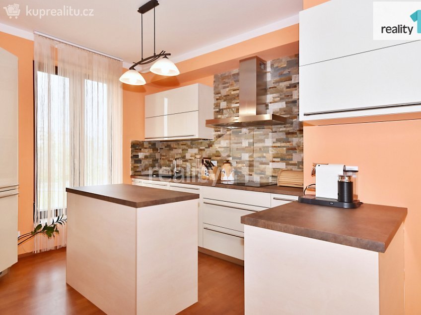 Prodej bytu 4+kk 93 m^2 Nademlejnská, Praha 9 