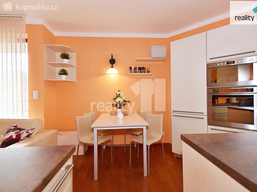 Prodej bytu 4+kk 93 m^2 Nademlejnská, Praha 9 