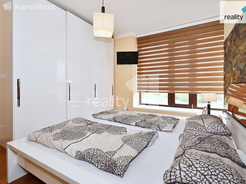 Prodej bytu 4+kk 93 m^2 Nademlejnská, Praha 9 