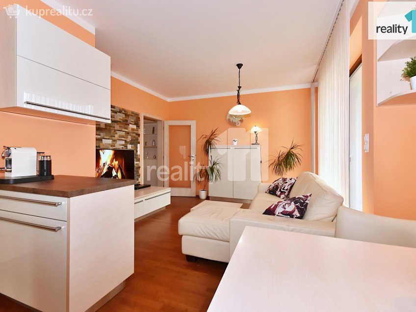 Prodej bytu 4+kk 93 m^2 Nademlejnská, Praha 9 