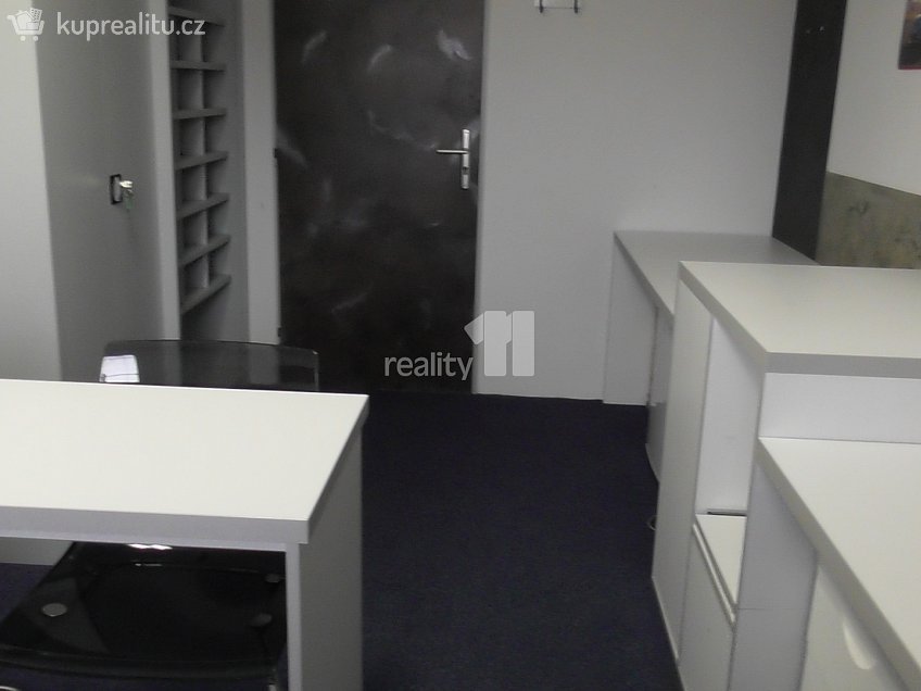 Pronájem  kanceláře 19 m^2 Sokolovská, Ostrava 