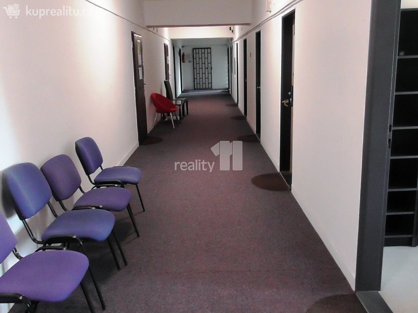 Pronájem  kanceláře 19 m^2 Sokolovská, Ostrava 