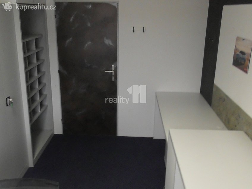 Pronájem  kanceláře 19 m^2 Sokolovská, Ostrava 