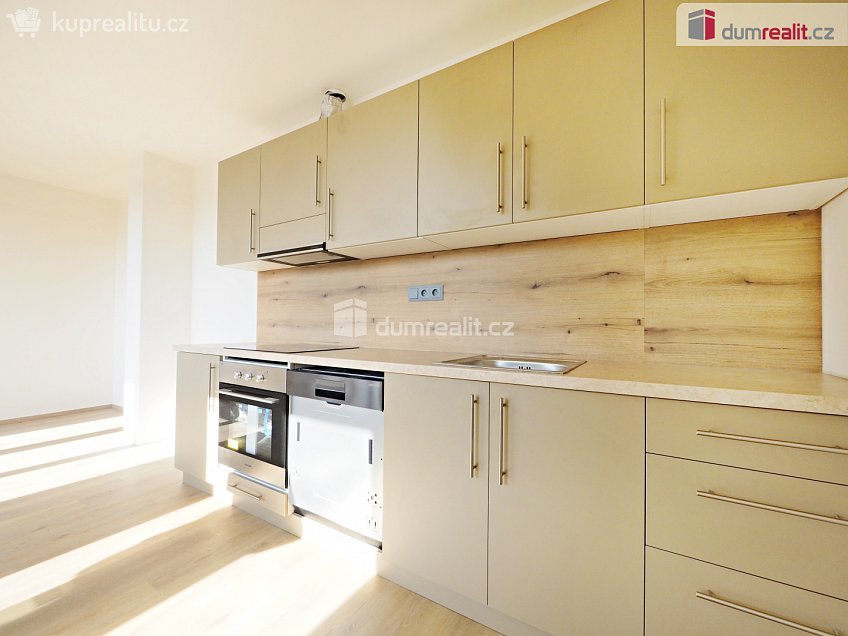 Pronájem bytu 2+kk 48 m^2 Jiřího z Poděbrad, Mělník 