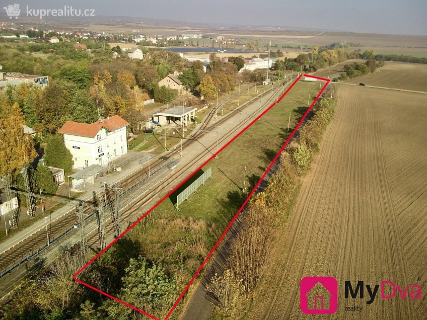 Prodej  stavebního pozemku 3425 m^2 Šatov, Šatov 