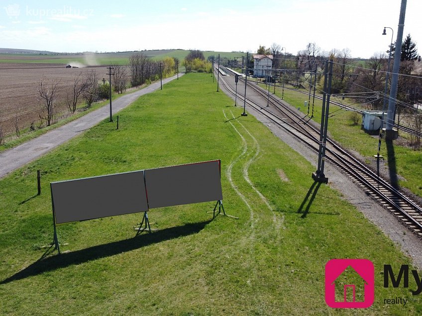 Prodej  stavebního pozemku 3425 m^2 Šatov, Šatov 