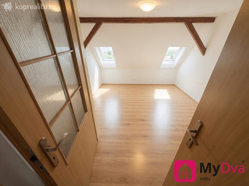 Pronájem bytu 1+kk 28 m^2 Veselá, Znojmo 