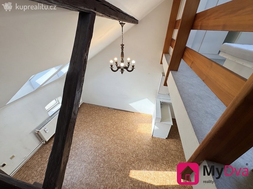 Pronájem bytu 2+kk 47 m^2 Čermákova, Znojmo 