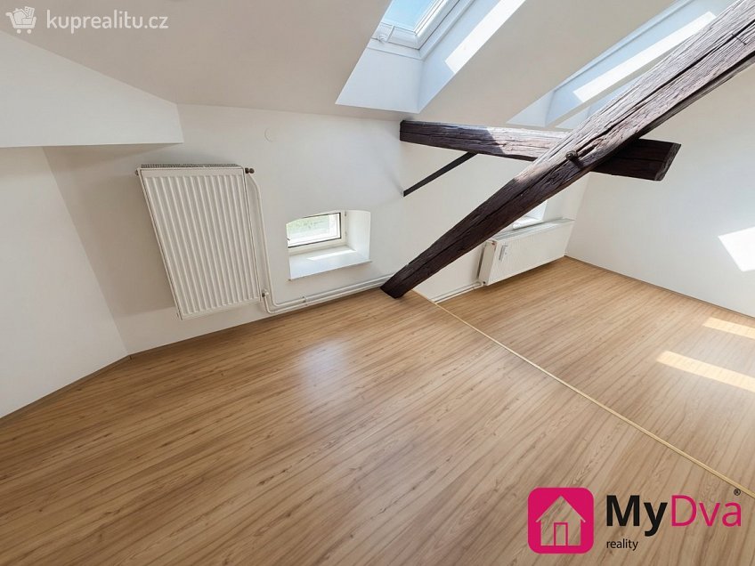 Pronájem bytu 2+kk 47 m^2 Čermákova, Znojmo 