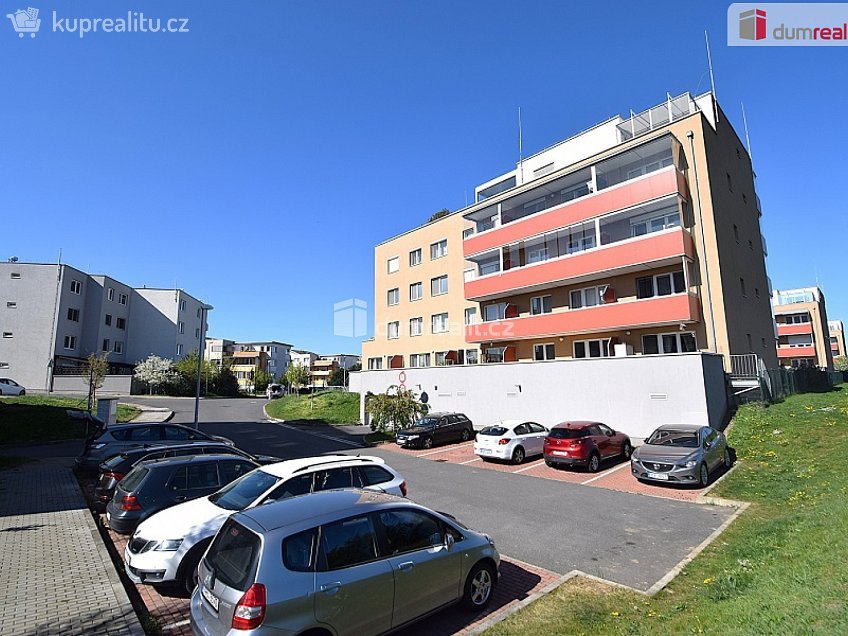 Pronájem bytu 1+kk 30 m^2 Federova, Praha 14 